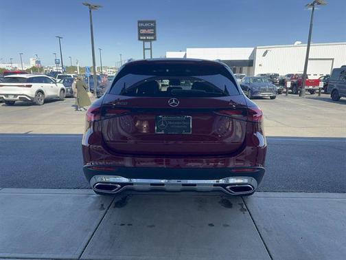 MANUFAKTUR Patagonia Red Metallic 2026 Mercedes-Benz GLC 300 4MATIC