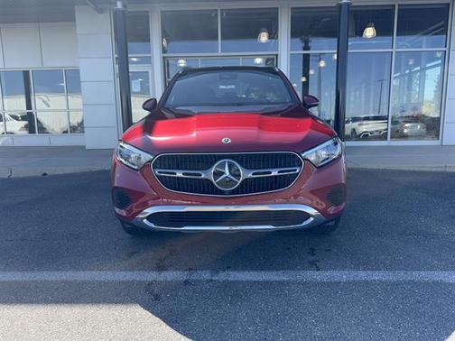 MANUFAKTUR Patagonia Red Metallic 2026 Mercedes-Benz GLC 300 4MATIC