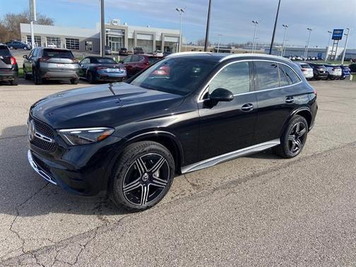 2026 Mercedes-Benz GLC 300 4MATIC