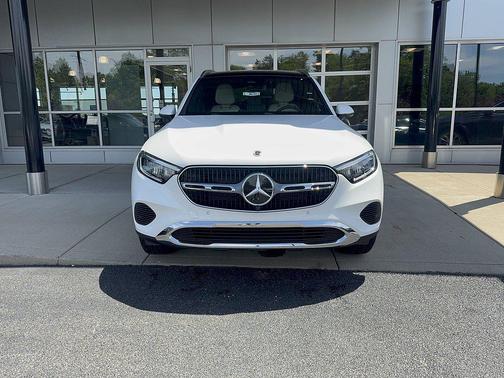Polar White 2026 Mercedes-Benz GLC 300 4MATIC