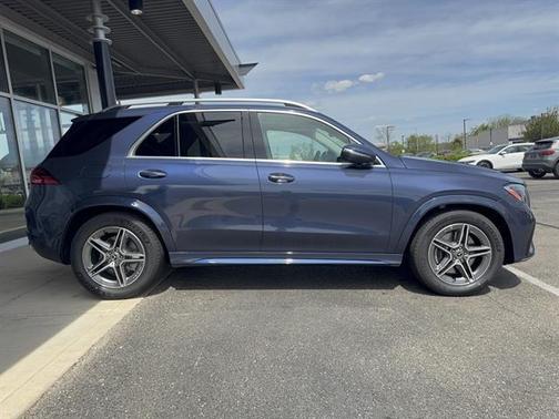 Twilight Blue Metallic 2026 Mercedes-Benz GLE 450 4MATIC