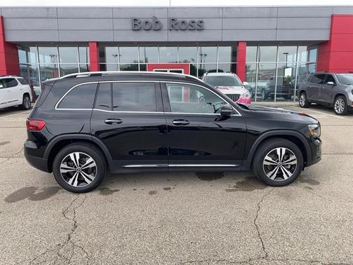 2025 Mercedes-Benz GLB 250 4MATIC