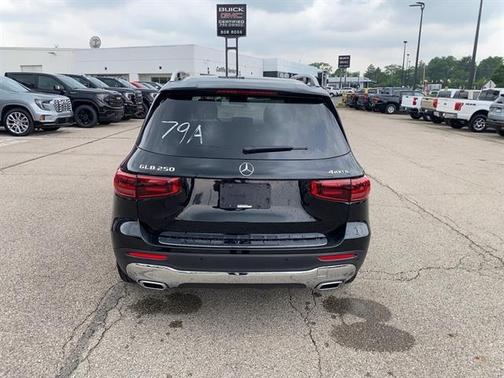 2025 Mercedes-Benz GLB 250 4MATIC