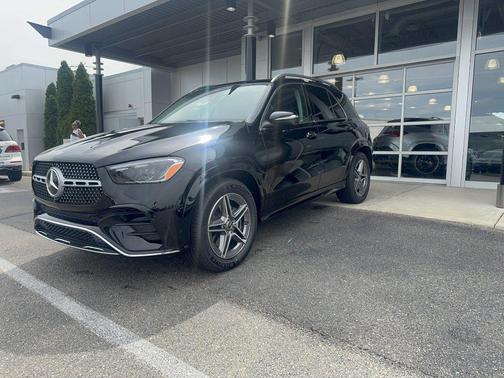 Black 2026 Mercedes-Benz GLE 450 4MATIC