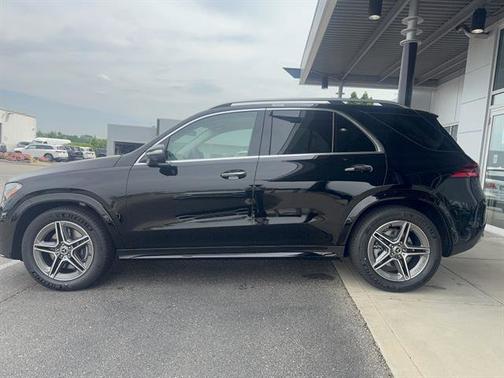Black 2026 Mercedes-Benz GLE 450 4MATIC