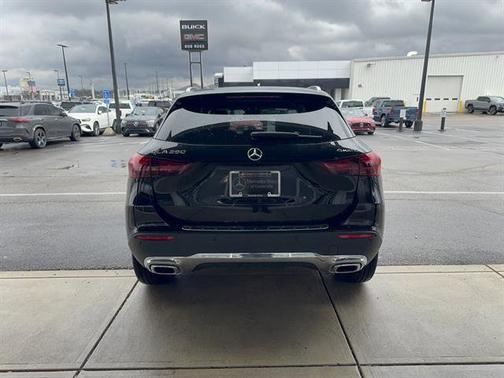 Night Black 2026 Mercedes-Benz GLA 250 4MATIC