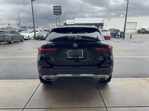 Night Black 2026 Mercedes-Benz GLA 250 4MATIC