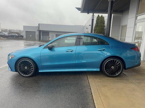 MANUFAKTUR Hyper Blue Metallic 2026 Mercedes-Benz CLA 250 4MATIC