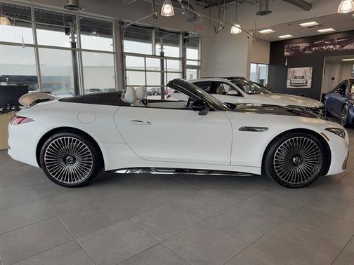 2026 Mercedes-Benz Maybach SL 680 Monogram Series 4MATIC