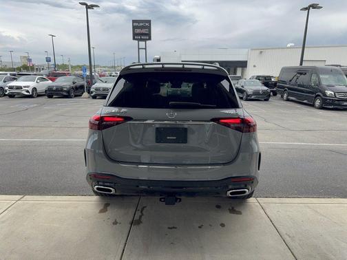 MANUFAKTUR Alpine Grey 2026 Mercedes-Benz GLE 450 4MATIC