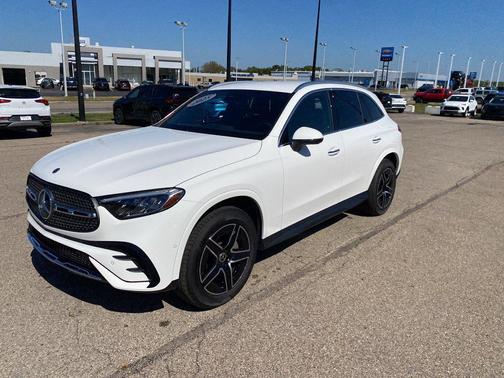 Polar White 2025 Mercedes-Benz GLC 350e Base
