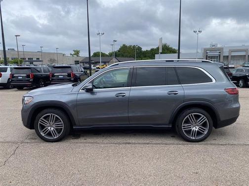 2024 Mercedes-Benz GLS 450 4MATIC