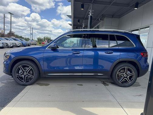 Starling Blue Metallic 2026 Mercedes-Benz GLB 250 4MATIC