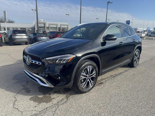 Night Black 2026 Mercedes-Benz GLA 250 4MATIC