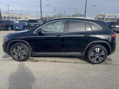Night Black 2026 Mercedes-Benz GLA 250 4MATIC