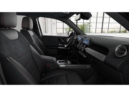 2025 Mercedes-Benz GLB 250 4MATIC
