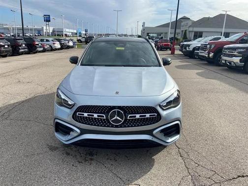Cirrus Silver Metallic 2026 Mercedes-Benz GLA 250 4MATIC