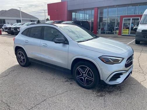 Cirrus Silver Metallic 2026 Mercedes-Benz GLA 250 4MATIC