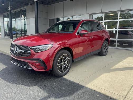 MANUFAKTUR Patagonia Red Metallic 2026 Mercedes-Benz GLC 300 4MATIC