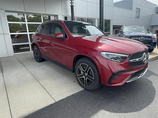 MANUFAKTUR Patagonia Red Metallic 2026 Mercedes-Benz GLC 300 4MATIC