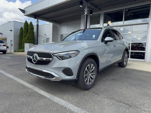 MANUFAKTUR Alpine Grey 2026 Mercedes-Benz GLC 300 4MATIC