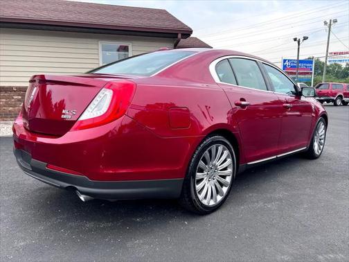 2014 Lincoln MKS Base