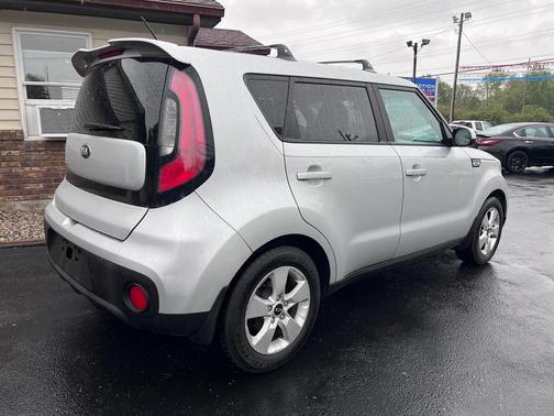 2017 Kia Soul Base