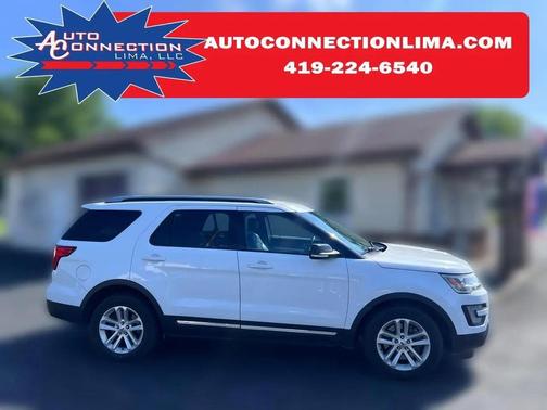 White 2016 Ford Explorer XLT