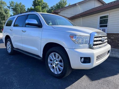 Blizzard Pearl 2017 Toyota Sequoia Platinum