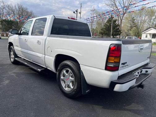 2005 GMC Sierra 1500 Denali Crew Cab