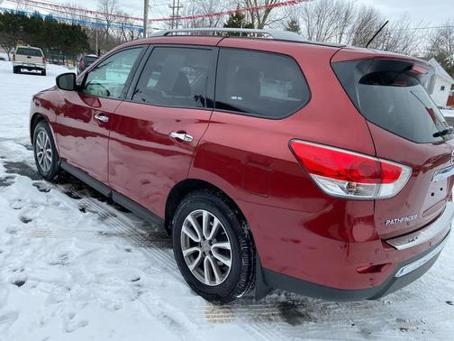 2014 Nissan Pathfinder SV