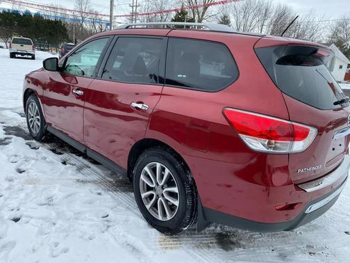 2014 Nissan Pathfinder SV