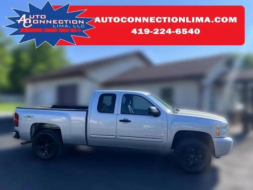 Sheer Silver Metallic 2011 Chevrolet Silverado 1500 LT