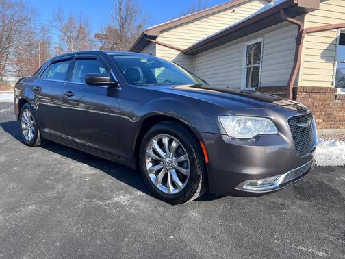 2016 Chrysler 300 Limited