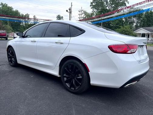 2016 Chrysler 200 S