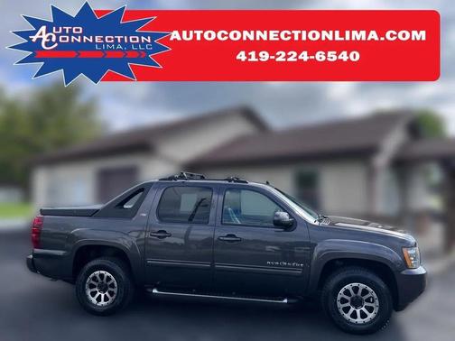Gray 2010 Chevrolet Avalanche 1500 LT