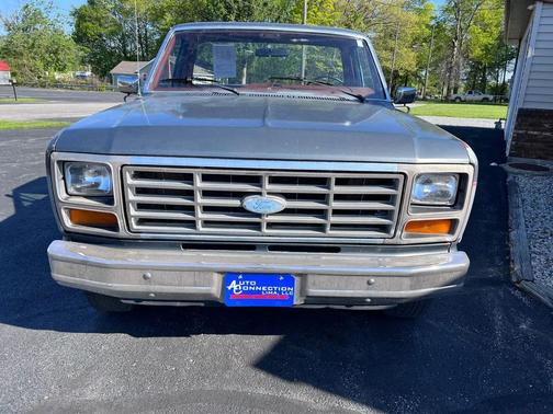 Gray 1986 Ford Pickup Truck Base