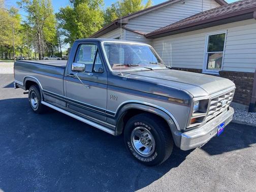 Gray 1986 Ford Pickup Truck Base