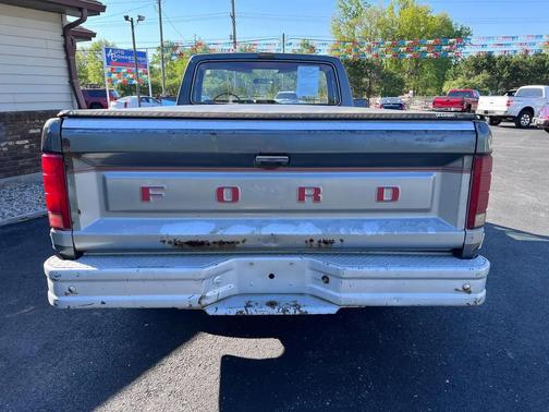 Gray 1986 Ford Pickup Truck Base