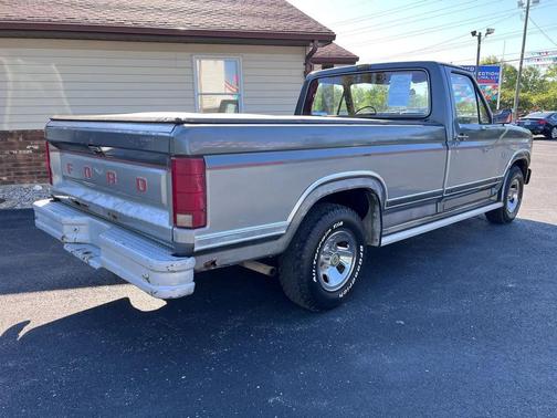 Gray 1986 Ford Pickup Truck Base