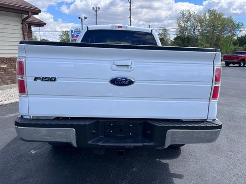White 2009 Ford F-150 Lariat SuperCab