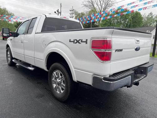 White 2009 Ford F-150 Lariat SuperCab
