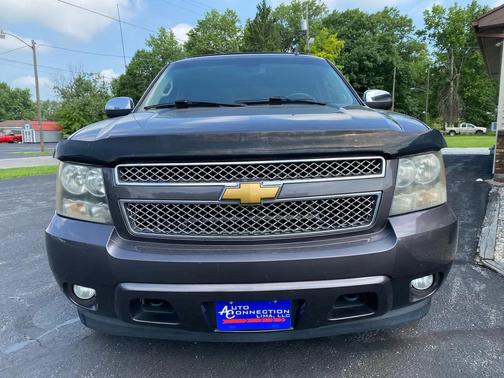 Gray 2011 Chevrolet Avalanche 1500 LTZ