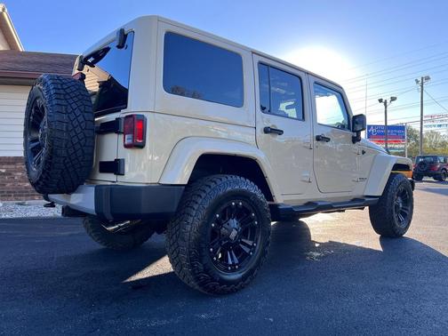 2011 Jeep Wrangler Unlimited Sahara