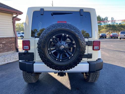 2011 Jeep Wrangler Unlimited Sahara