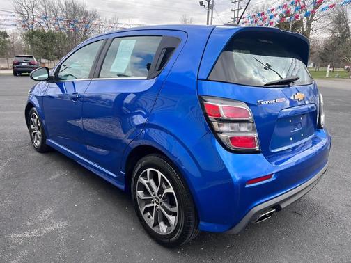 2017 Chevrolet Sonic LT