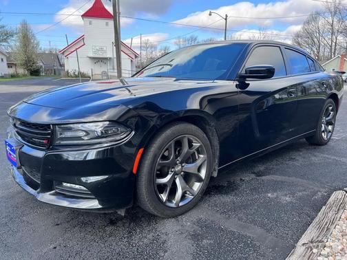 2016 Dodge Charger SXT