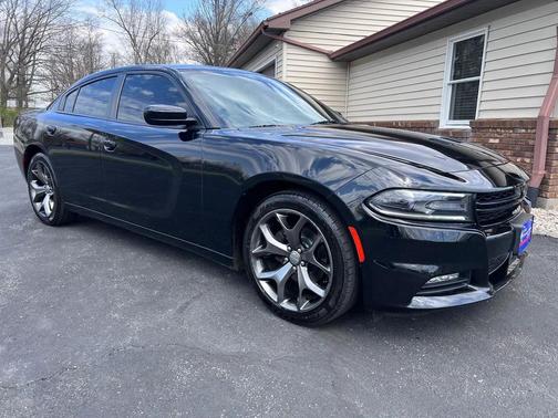2016 Dodge Charger SXT