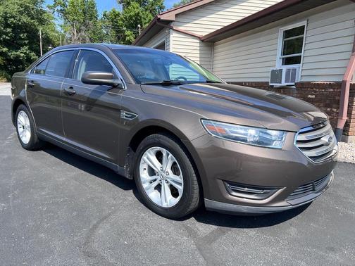 2015 Ford Taurus SEL
