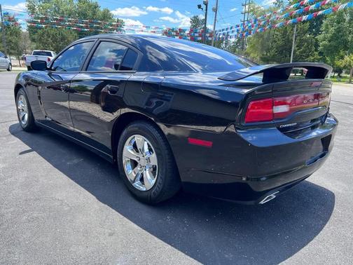 Black 2012 Dodge Charger SE